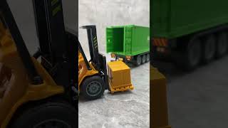 Detachable and extended container truck toy transporter childrens inertia semitrailer containe [upl. by Quintessa]