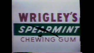 1980 Wrigleys Spearmint Gum quotFresh and cleanquot TV Commercial [upl. by Tenaj]