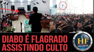 quotInacreditável Diabo Surge em Culto de Duas Igrejas Você Acreditaquot [upl. by Mcquade]