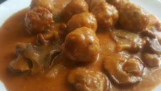 Albondigas en salsa española en olla GM G [upl. by Anitsud768]