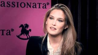 Bar Refaeli presenta Passionata y lo puedes ver en Pespunttes Gijón Asturias [upl. by Ocisnarf944]