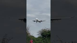 Japan airlines A3501000 landing into London Heathrow [upl. by Ial]