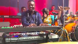 YAW SARPONG AWURADE NA AYE ACOUSTIC COVER BY SANDY ASARE YAW BOADU AND KOFI ASANTE [upl. by Edwina]