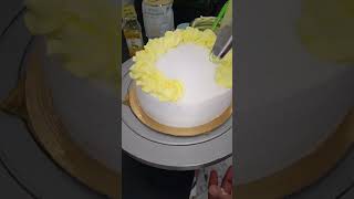 Pineapple cake frosting half kgcakedecorating cakedecoratingtutorials tenali food homemade [upl. by Tirma]