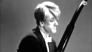 Stanislav Neuhaus plays ASkrjabinCDebussyFChopin [upl. by Deny]