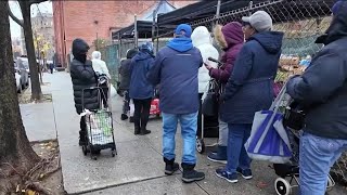 quotAdopte una familiaquot aborda necesidades de la comunidad en su campaña anual [upl. by Lorolla]