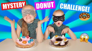 DE GEBLINDDOEKTE MYSTERY DONUT CHALLENGE Wie Raadt Alle Gekke Donuts ♥DeZoeteZusjes♥ [upl. by Mapel229]