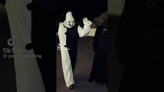 left right let me see you do it🎃 halloween costume dance challenge duo shorts scream [upl. by Tegirb]