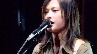 YUI  Rolling Star Live [upl. by Xaviera]