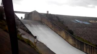 Chronique Tizi Ouzienne FB Débordement du barrage de Taksebt HD [upl. by Ettener]