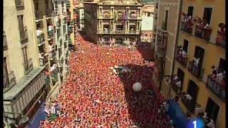 Pamploneses pamplonesas ¡viva San Fermín [upl. by Ajnek409]