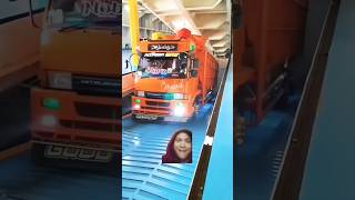 the fuso truck went up to the 2nd floor of the ship ‼️ automobile fusofighter trukoleng truck [upl. by Michaelina]