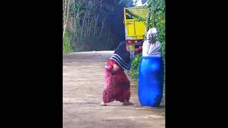 Prank Pocong Emak Emak Pulang Pengajian  Lucu Ngakak😭😜🤣 prankpocong [upl. by Blandina]