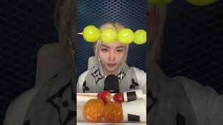 필릭스 Felix 의 🍓탕후루🍊 ASMR🎙 Mukbang Ver StrayKids 스트레이키즈 asmr [upl. by Esemaj]