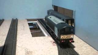 motorised traverser on OO scale micro layout [upl. by Brenton]