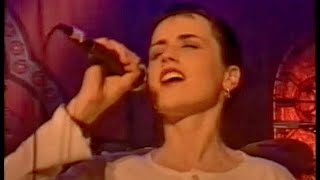 The Cranberries  Live Glasgow 1993 The Best Version [upl. by Sender527]