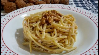 PASTA alle NOCI  Ricetta FACILE senza PANNA di A modo MIO [upl. by Rakso684]