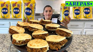 Arepas con carne mechada [upl. by Aninahs]