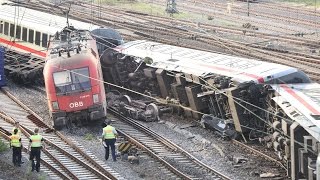 Eisenbahn Unfall in Mannheim  Containerzug kollidiert mit Eurocity [upl. by Eislehc]