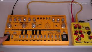 Behringer TD3 sound destruction with WMD Geiger Counter [upl. by Graces]