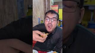 ১০০ টাকায় খেলাম ভরপুর চিকেন দিয়ে মোগলাই । Street food of Dhakafood foodie kabab streetfood [upl. by Aloivaf]