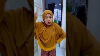 Riska Vlog Gak Boleh Loncat Loncat Diatas Kasur Part 2 [upl. by Sillyhp]