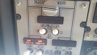 B737 Fuel panel  crossfeeding fuel in flight [upl. by Ardrey69]