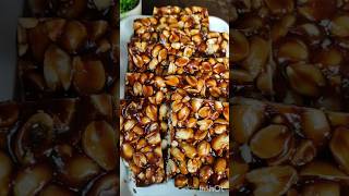 Homemade chikki  Gajak  Gud ki Patti  Gud ki chikki । Moongfali ki gajakviralrecipe [upl. by Nerat635]