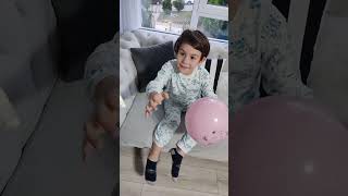 Balon Böyle Patlatılır 😂👦🏼❤️🎈✅ Araba Anahtarı İle [upl. by Melinda]