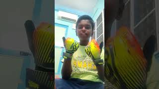 Nivia torrido gloves vs kipsta goalkeeper gloves [upl. by Ajnek]