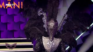 Masked Singer România Corbul a avut o reprezentație de excepție cântând piesa ”Dont stop me now” [upl. by Hirst641]