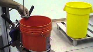 LiftOFlex Manual Bucket tip Demonstration [upl. by Yle]