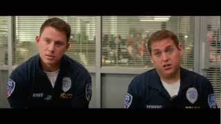 Infiltrados en clase 21 Jump Street  Tráiler español [upl. by Lipps971]