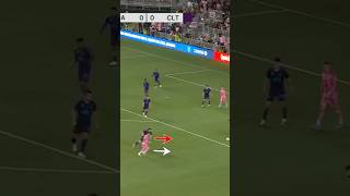 HOW to use a FAKE RUN ⚽️🧠 [upl. by Leahcimal]