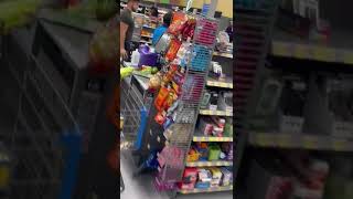 South Florida cop in Publix supermarket argues with orthodox jew [upl. by Ayaladnot]