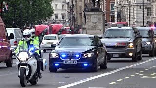 Police amp Secret Service escorting Michelle Obama in London [upl. by Bergman]