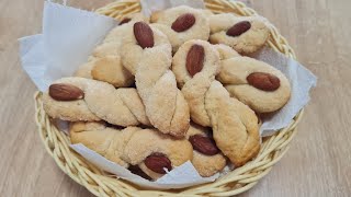 Intorchiate pugliesi TARALLI DOLCI TIPICI PUGLIESI facili veloci e con pochi ingredienti [upl. by Manella]