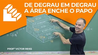 ENEM 2023 A figura representa uma escada com três degraus construída em concreto maciço com suas m [upl. by Atiuqam513]