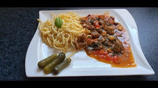 Einfaches und schnelles Rezept für ganze Familie mit Rindfleisch Pilzen und Spätzle 2022 [upl. by Evol983]