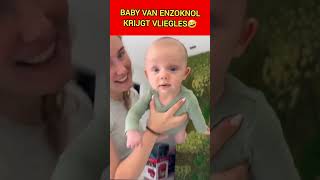 Baby Van Enzoknol Krijgt Vliegles🤣 shorts enzoknol [upl. by Dirrej]