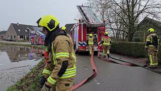 Grote brand langs Zuidzijde Goudriaan veel hulpdiensten ter plaatse [upl. by Torto]