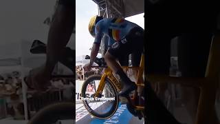 🌈 𝐑𝐞𝐦𝐜𝐨 𝐄𝐯𝐞𝐧𝐞𝐩𝐨𝐞𝐥 😎 remcoevenepoel remco crono championship zurich suiza bike [upl. by Nawed]