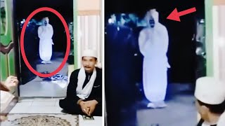 POCONG BANGKIT DARI KUBUR PULANG KE RUMAH  7 PENAMPAKAN HANTU TERJELAS DAN SERAM [upl. by Tibbitts]