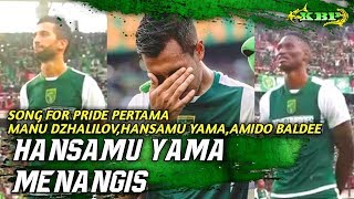 Tangisan amp Ekspresi 3 Pemain Baru Persebaya saat Nyanyikan Song For Pride bersama Bonek [upl. by Aimak]