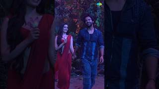 rajkummarrao steals shraddhakapoor from varundhawan khoobsurat stree2 tamannaahbhatia [upl. by Gesner384]