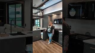 2025 Cedar Creek 41FWC 🤨🫧 Part 13 savvyaboutcampers fulltimerv rvliving rvtour luxuryrv rv [upl. by Delbert]