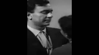 Hone Lagi Kisi viralvideo balrajsahni nargisdutt bollywood goldenhitsongs [upl. by Dnalrah]