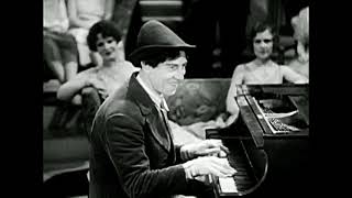 Chico Harpo amp Groucho Marx at the piano Animal Crackers 1930 [upl. by Fisuoy]