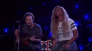 Eddie Vedder amp Beyoncé Redemption Song Legendado [upl. by Aldred]