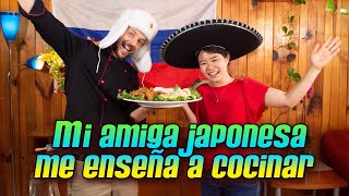 UN RUSO Y UNA JAPONESA COCINANDO EN MEXICO Comida Japonesa [upl. by Aicnatsnoc157]